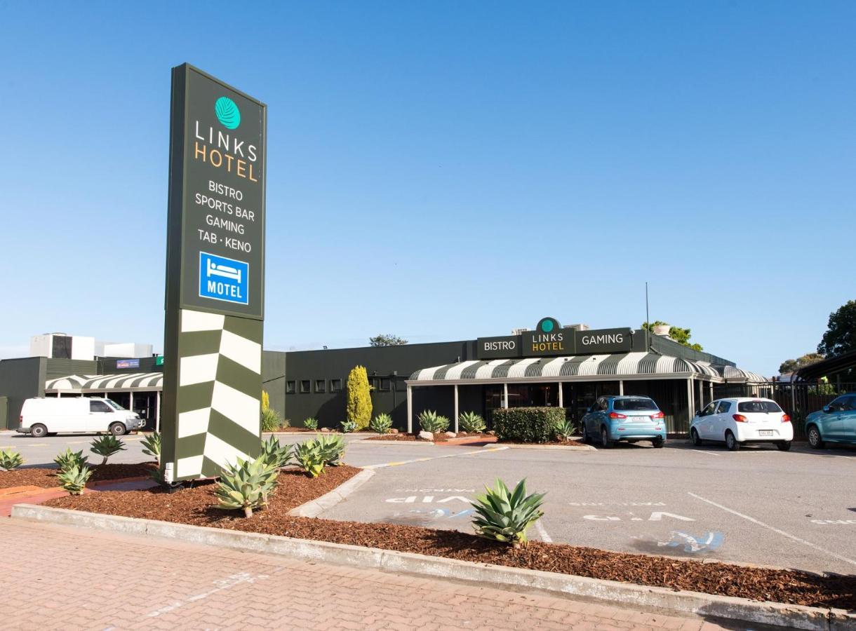 Hotel Links